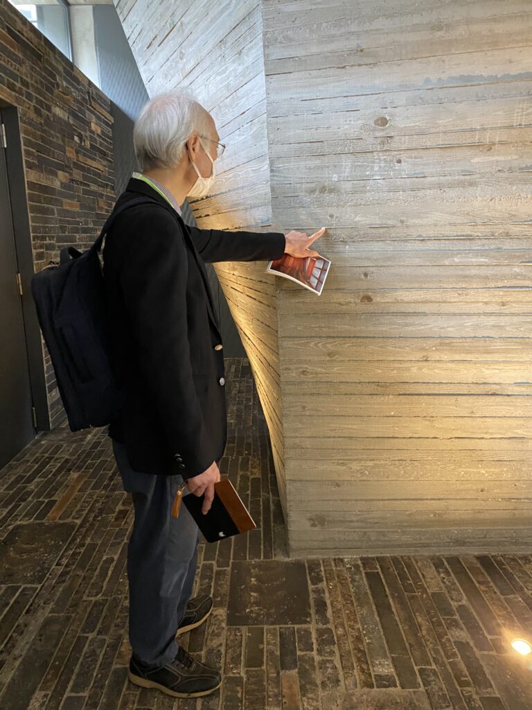 紀尾井清堂本実柱